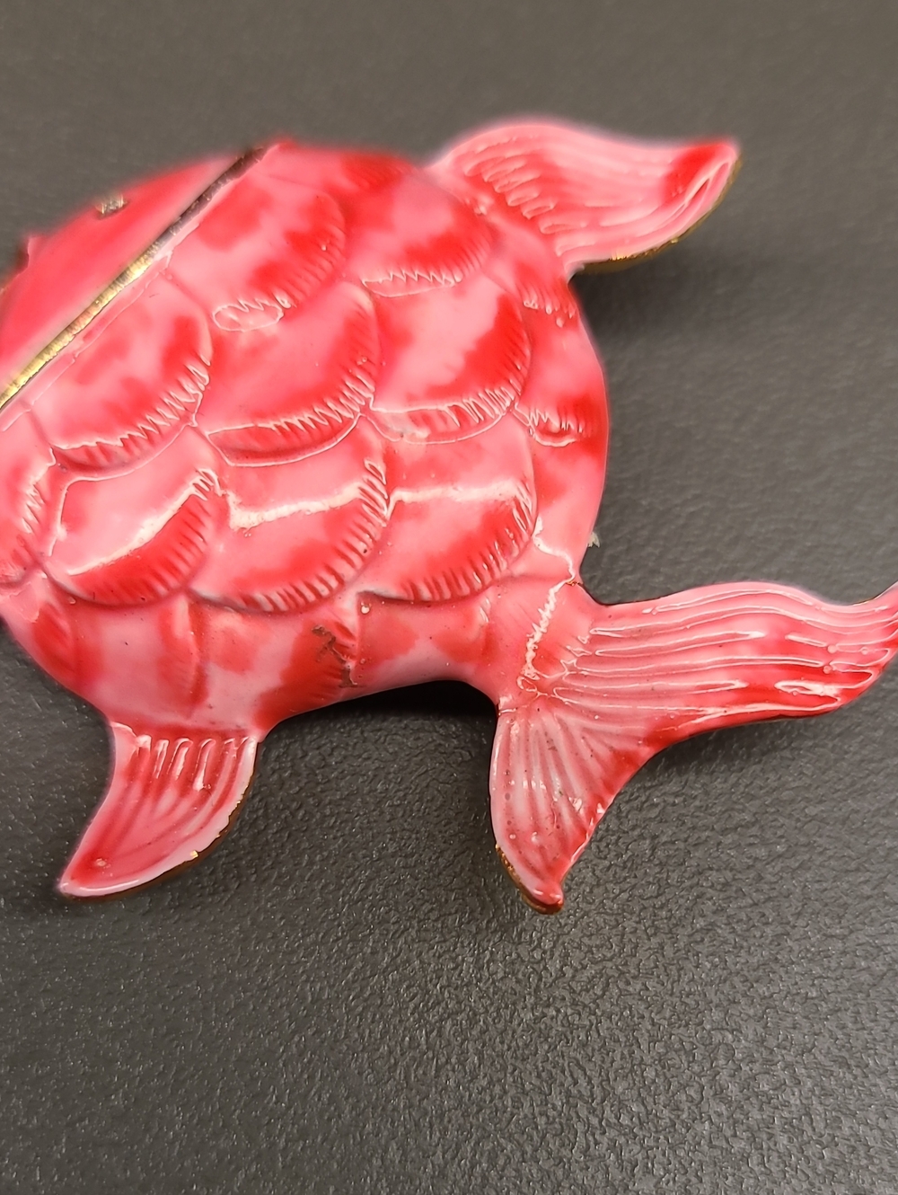Pink Enamel Fish Robert Brooch - Picture 3 of 5